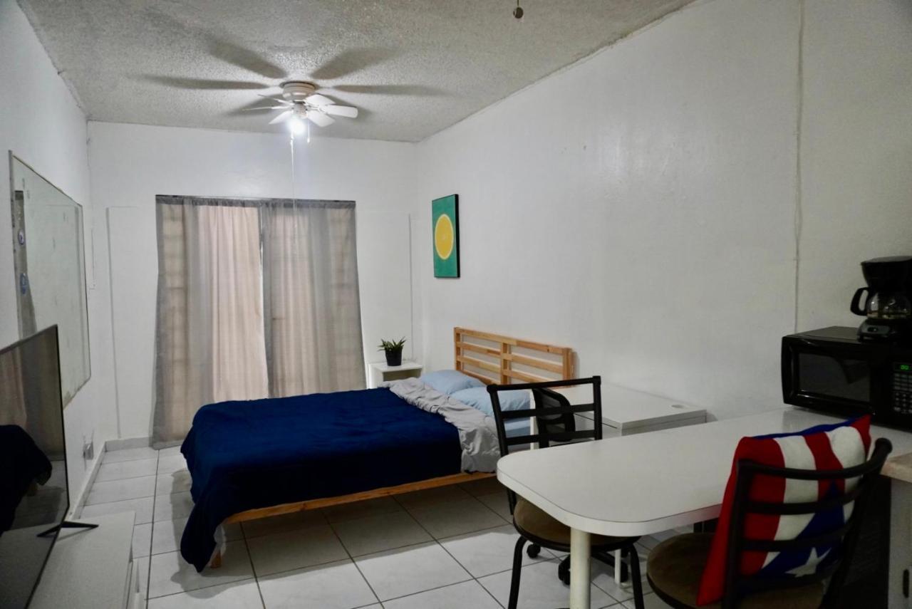 All You Need Studios Walking Distance To Beach Isla Verde San Juan Exteriör bild