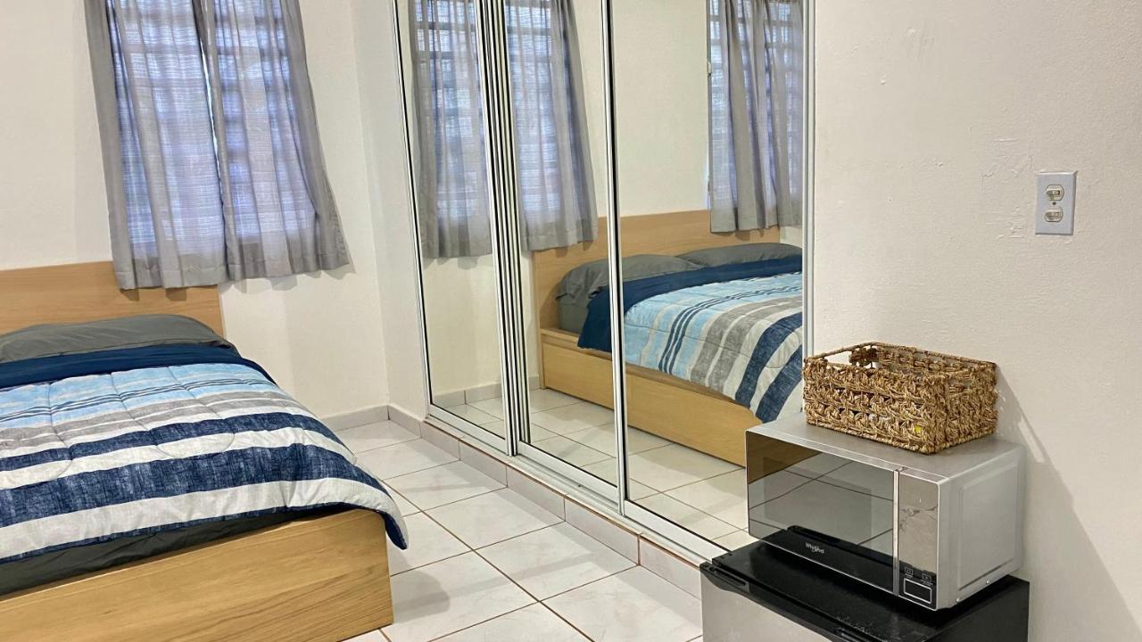 All You Need Studios Walking Distance To Beach Isla Verde San Juan Exteriör bild